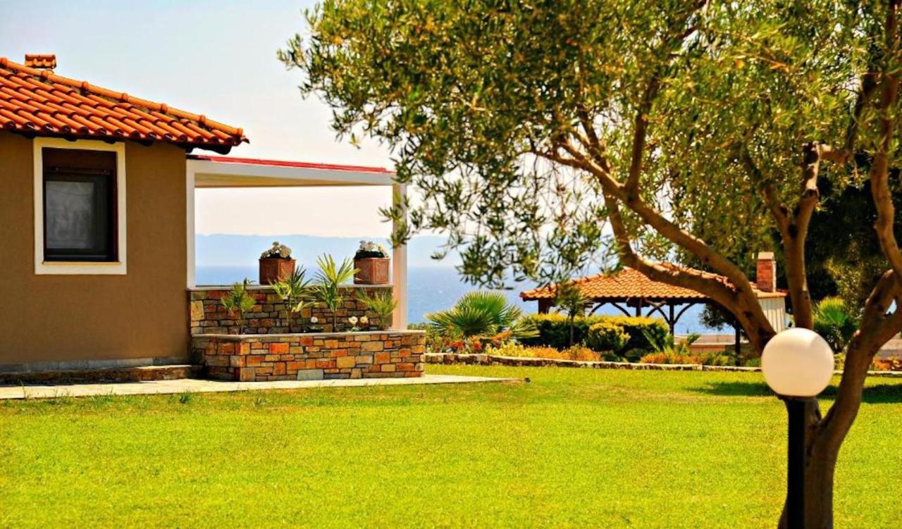 Castristudios Nikiti  Luaran gambar