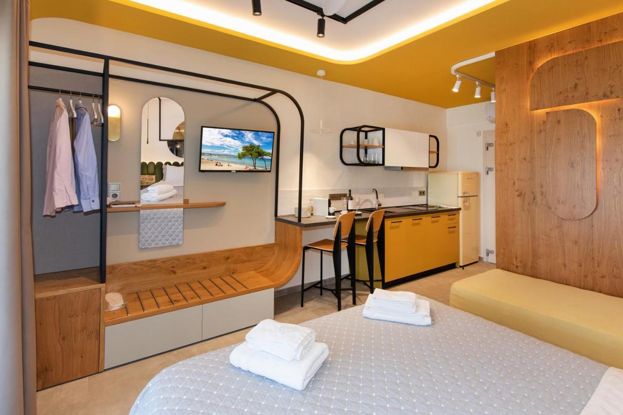 Castristudios Nikiti  Luaran gambar