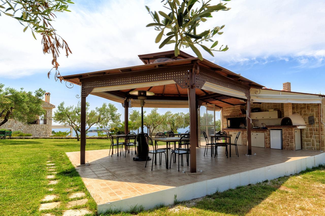 Castristudios Nikiti  Luaran gambar