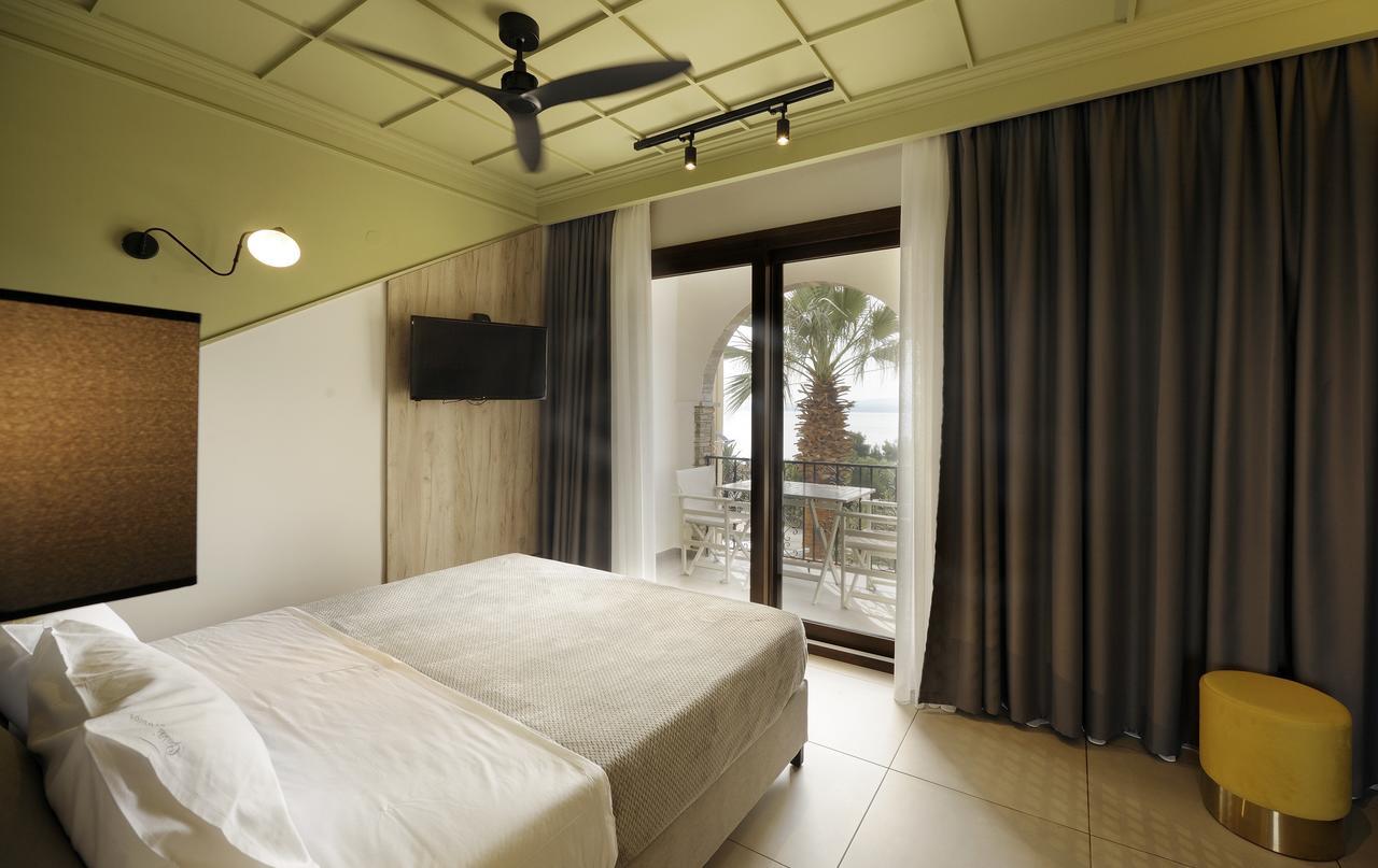 Castristudios Nikiti  Luaran gambar